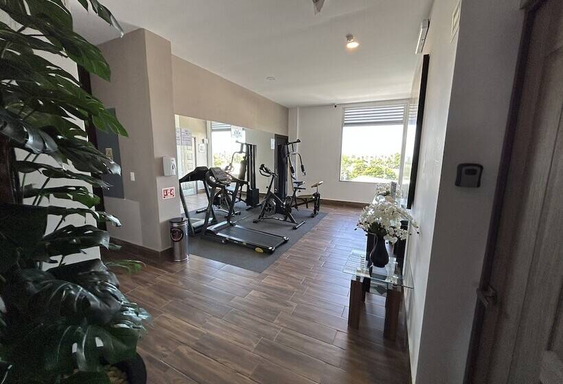 فندق Sky Inn Cancun