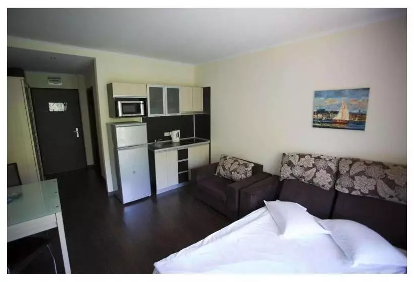 Aparthotel Regina Mare