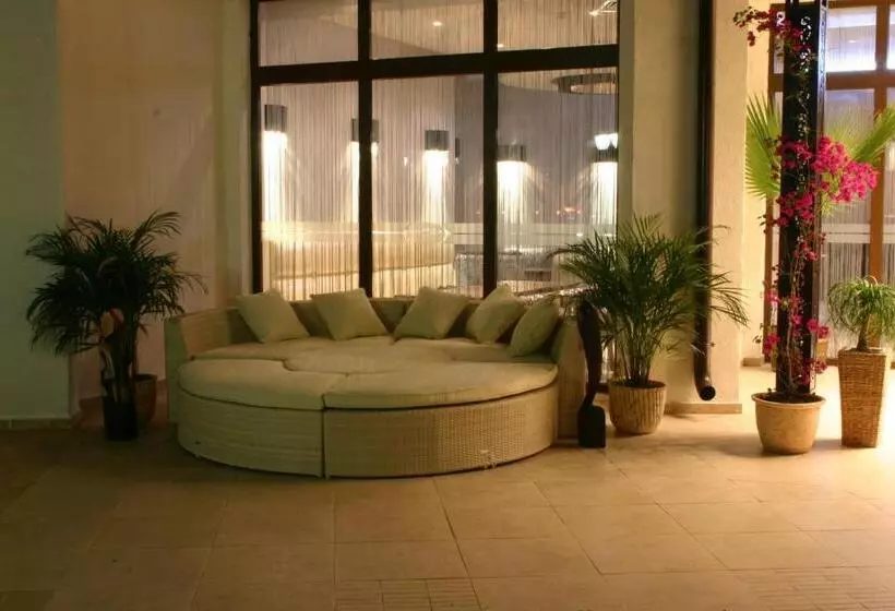 Aparthotel Regina Mare