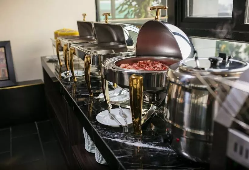 Flora Centre Hotel & Spa