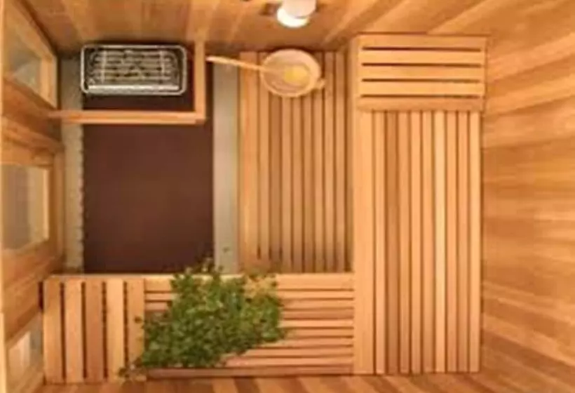 Flora Centre Hotel & Spa