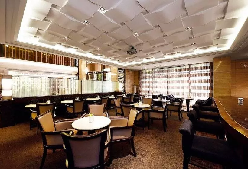 Fullon Hotel Taipei, Central