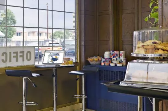 酒店 Canadas Best Value Inn Calgary