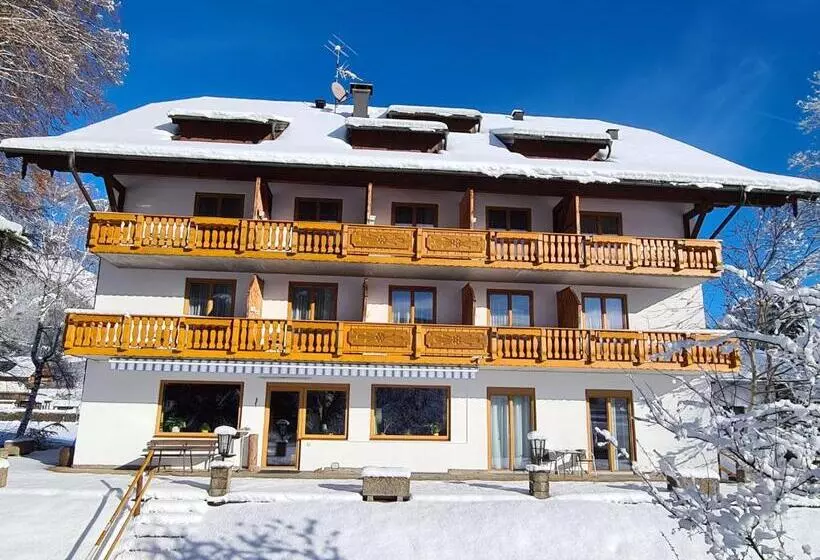 בית מלון כפרי Carossa Bed&breakfast