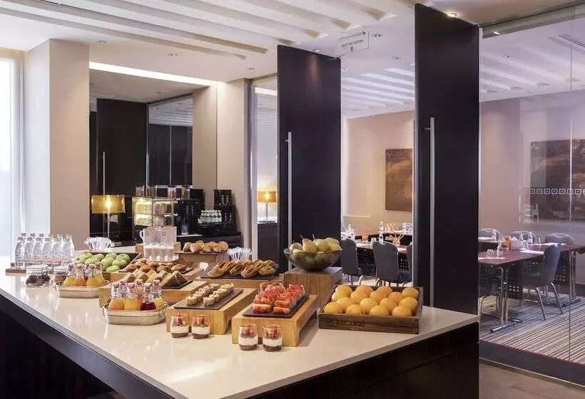 هتل Centro Barsha By Rotana