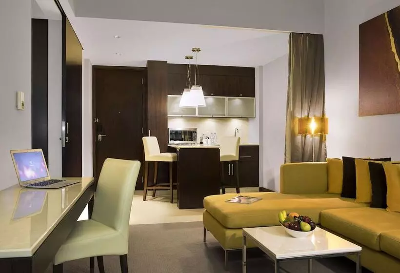 هتل Centro Barsha By Rotana