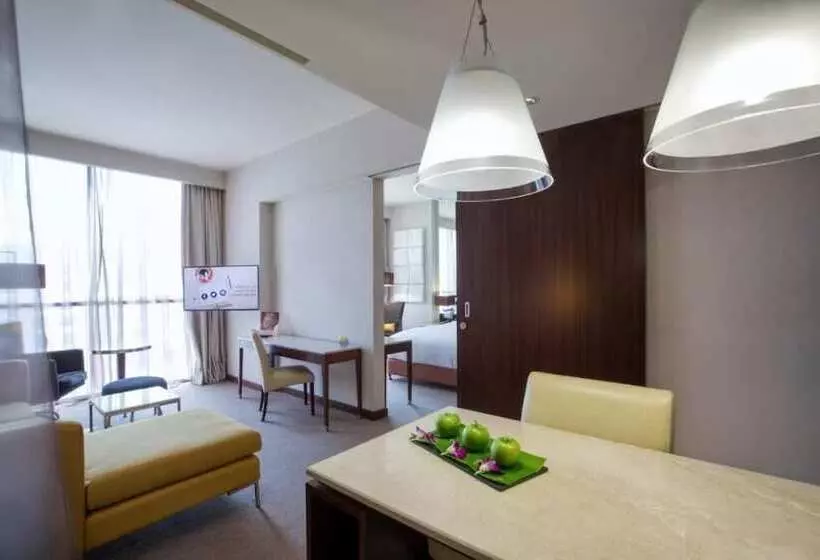 هتل Centro Barsha By Rotana