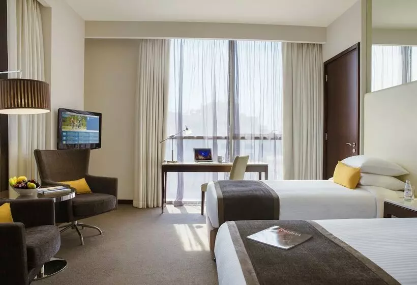 هتل Centro Barsha By Rotana