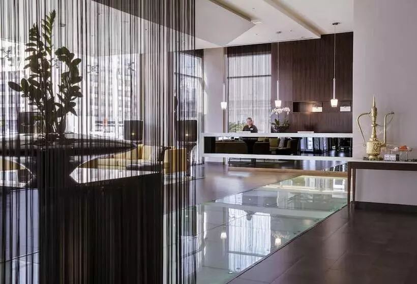 هتل Centro Barsha By Rotana