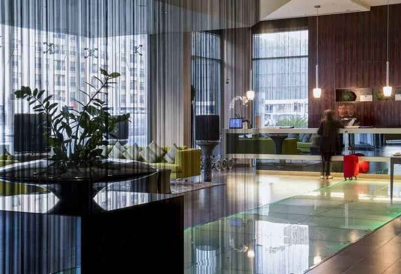 هتل Centro Barsha By Rotana