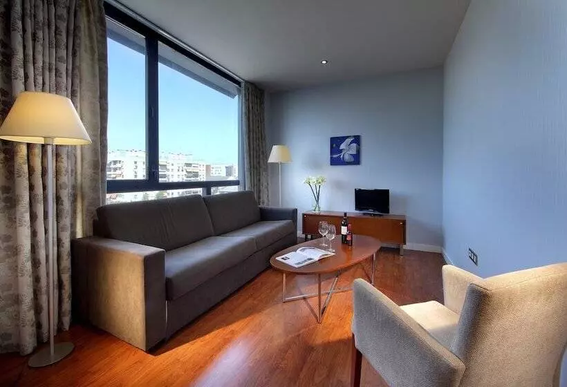 هتل Exe Sevilla Palmera