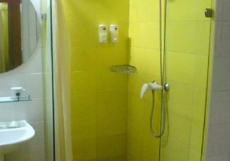 Отель Home Inn Guanganmen