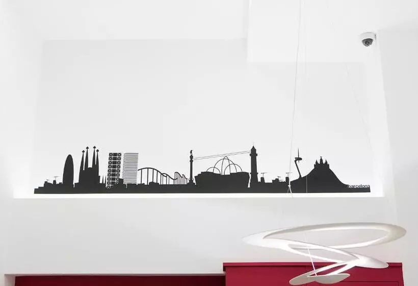 Отель Live & Dream