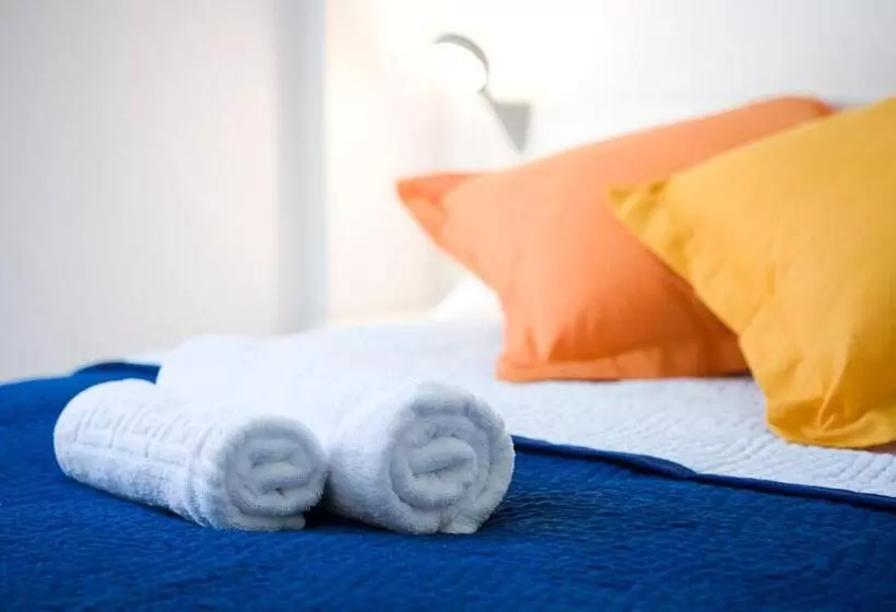 Отель Live & Dream