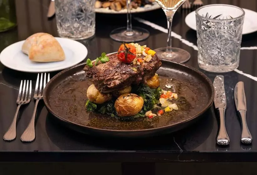 Melia Braga Hotel & Spa