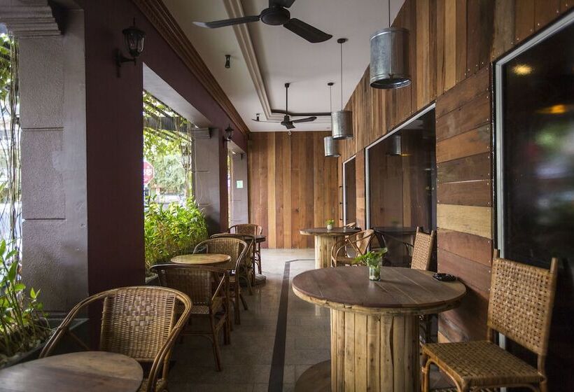 בית מלון כפרי Pacific