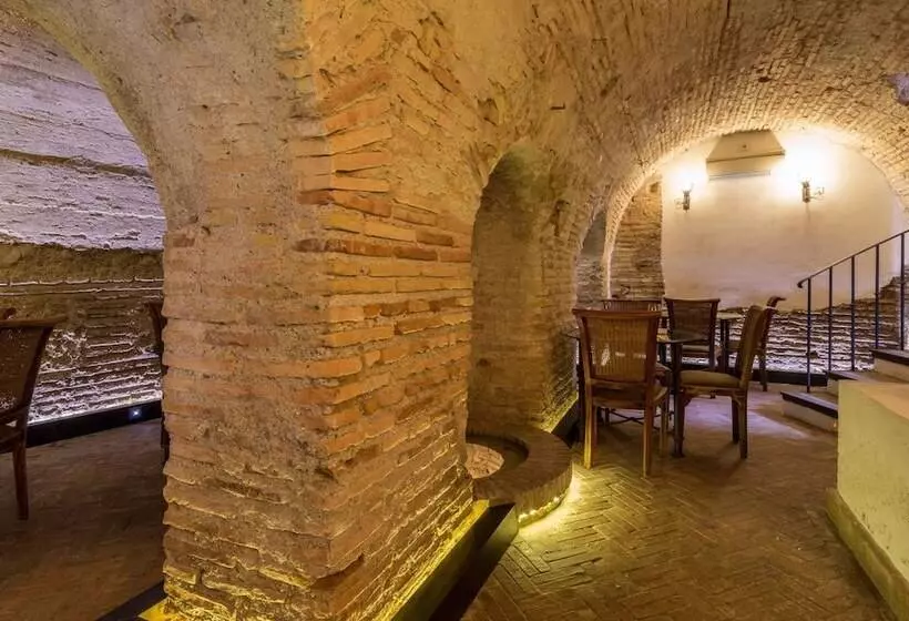 هتل Palacio De Mariana Pineda