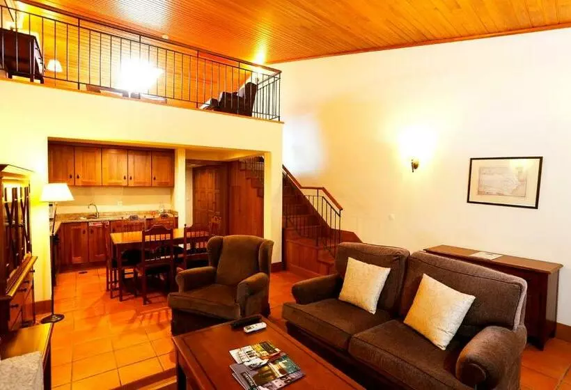 בית מלון כפרי Parador Casa da Insua