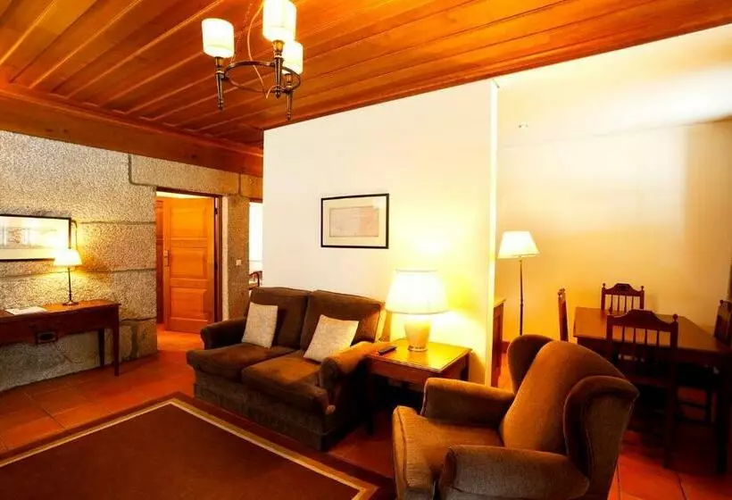 בית מלון כפרי Parador Casa da Insua