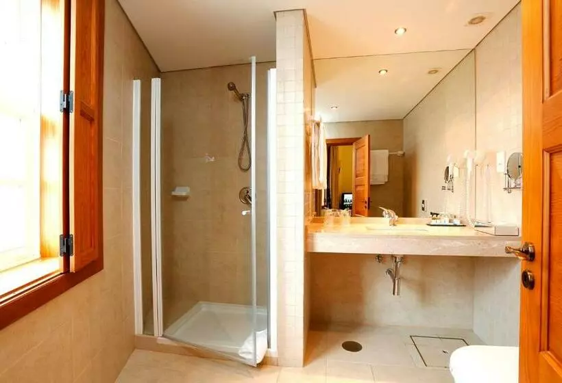 בית מלון כפרי Parador Casa da Insua