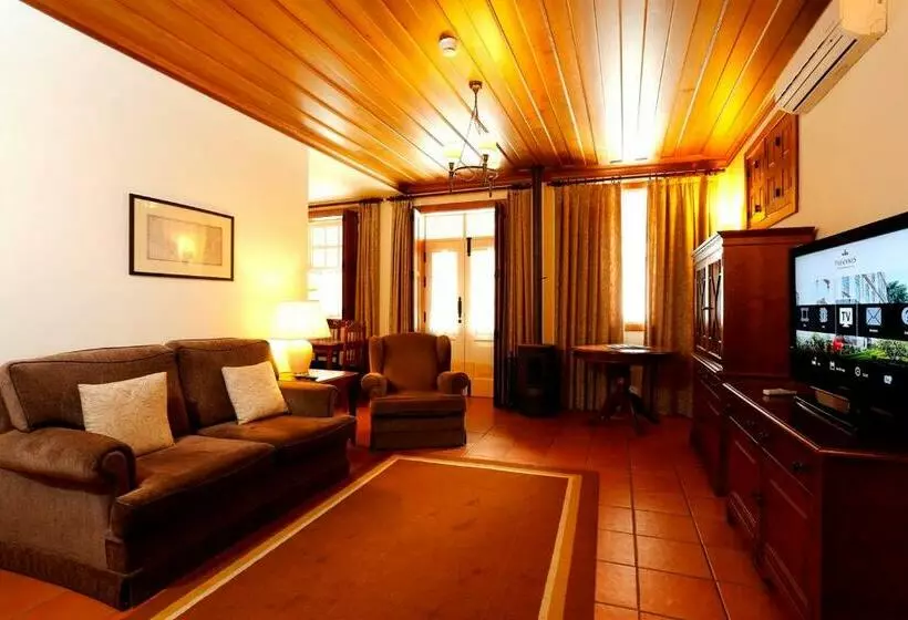 בית מלון כפרי Parador Casa da Insua