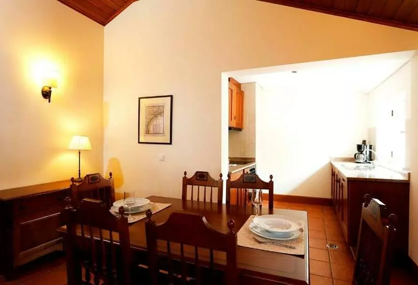 בית מלון כפרי Parador Casa da Insua