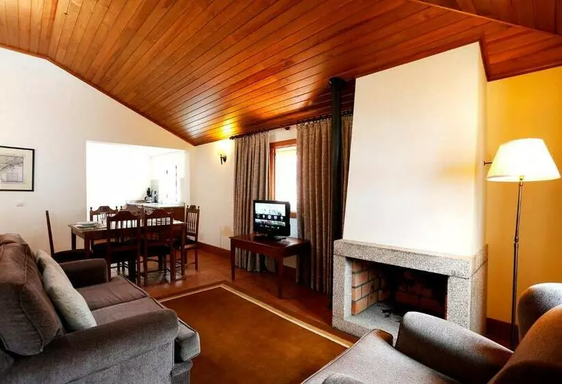 בית מלון כפרי Parador Casa da Insua