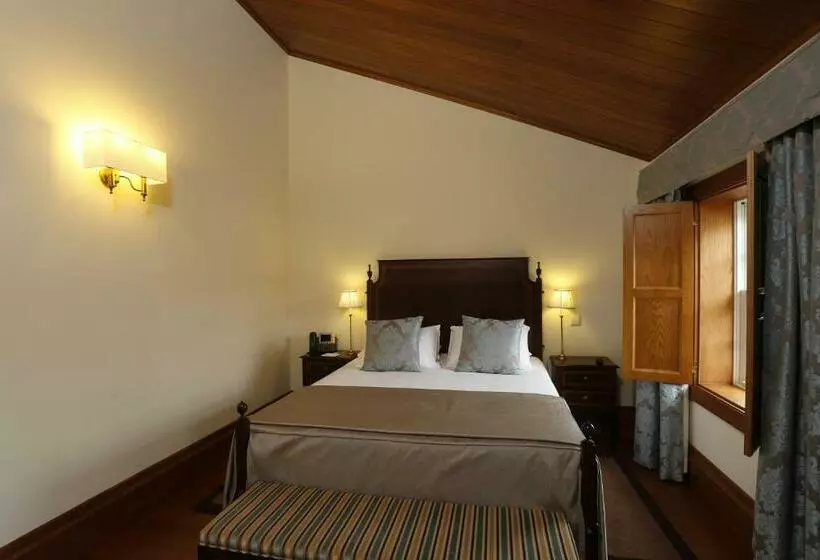 בית מלון כפרי Parador Casa da Insua