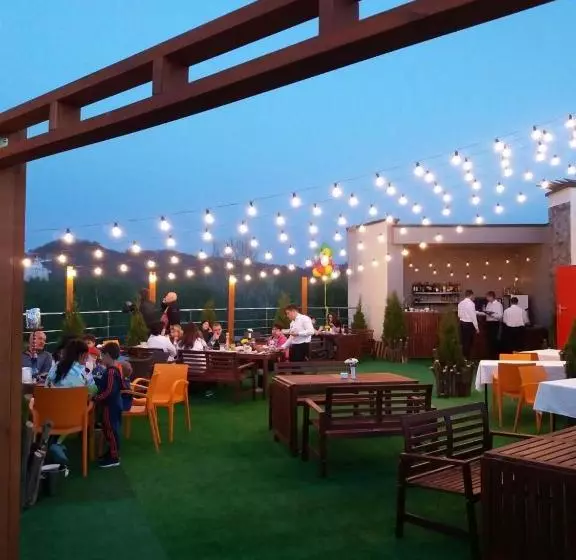 Отель Roche Royal