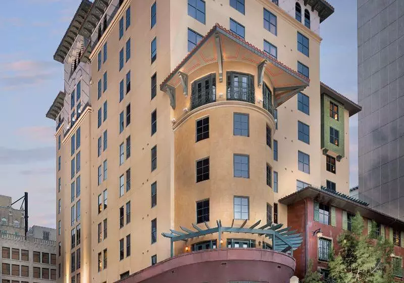 Szálloda Valencia Riverwalk