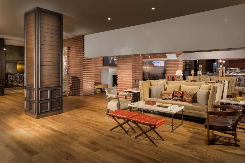 هتل Valencia Riverwalk