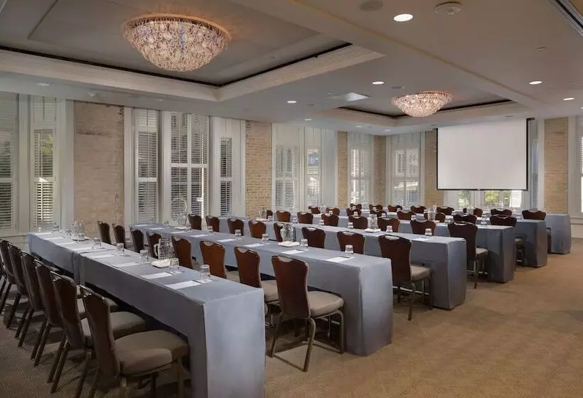 Szálloda Valencia Riverwalk