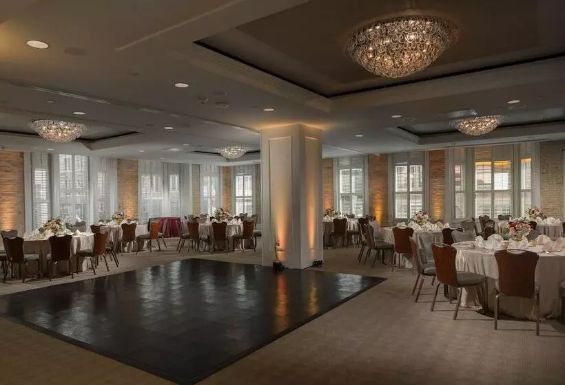 Szálloda Valencia Riverwalk