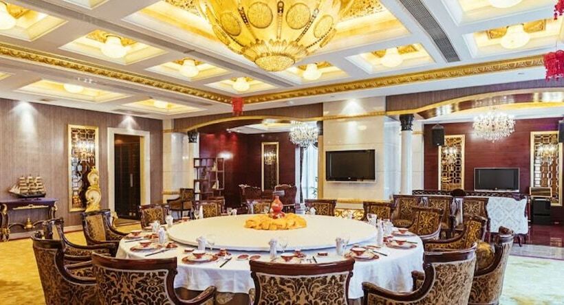 فندق Vaya International