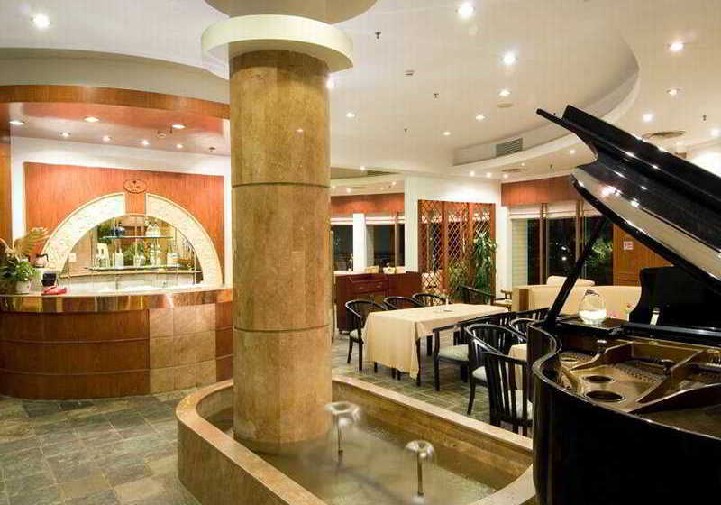 Pearl Seaview Hotel Sanya