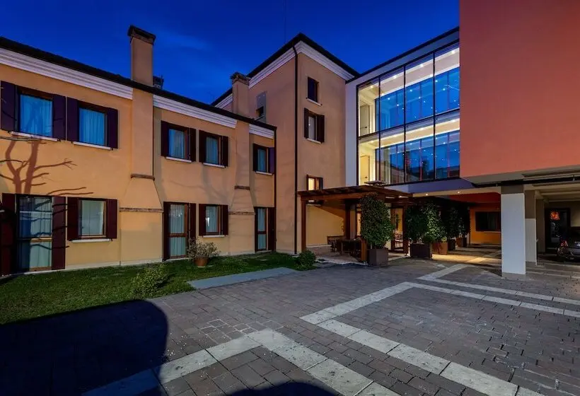 UNA Hotels Ecohotel Villa Costanza Venezia