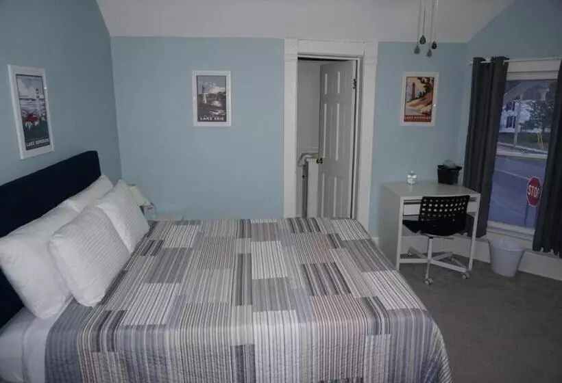 Aamiaismajoitus (B&B) Charlevoix House  The Northside