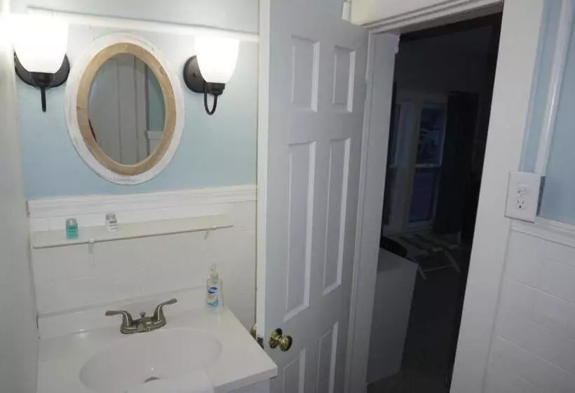 Aamiaismajoitus (B&B) Charlevoix House  The Northside