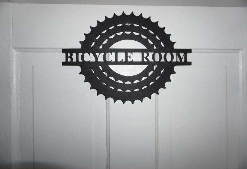 مبيت وإفطار Charlevoix House  The Northside