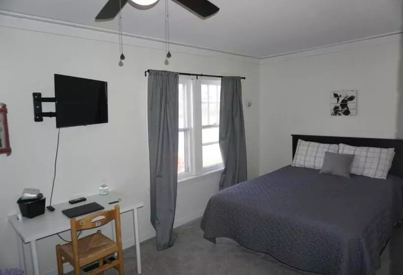 Aamiaismajoitus (B&B) Charlevoix House  The Northside