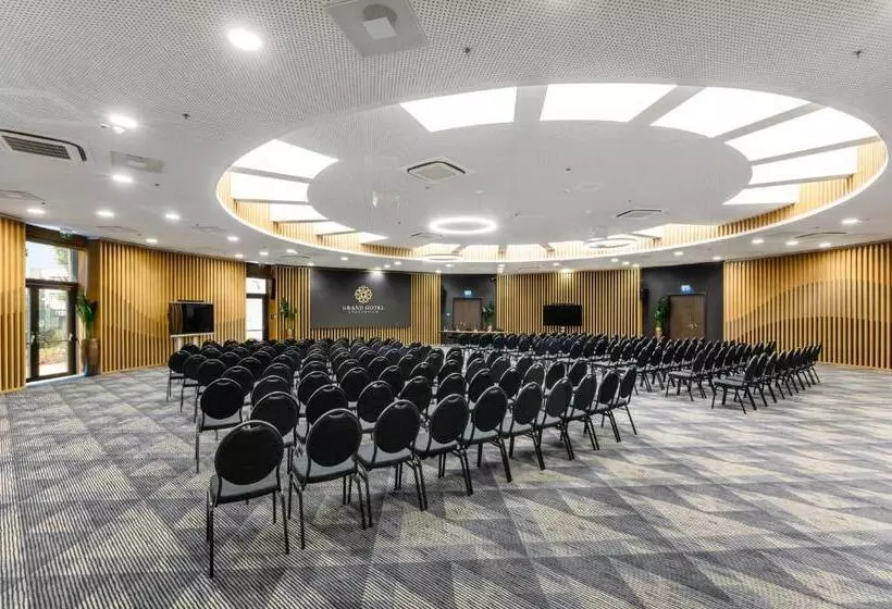 Grand Hotel Esztergom