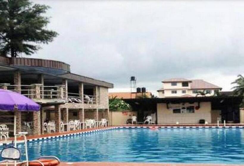 ペンション Room In Lodge   Lotus Hotels And Suites