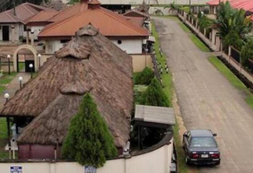 ペンション Room In Lodge   Lotus Hotels And Suites