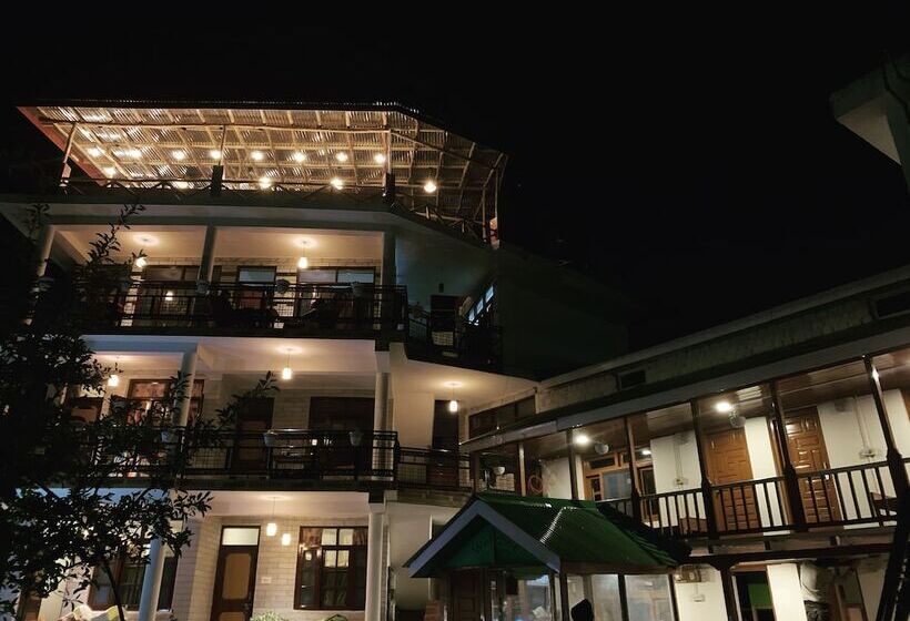 הוסטל Jungle By Sturmfrei Manali