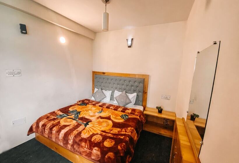 הוסטל Jungle By Sturmfrei Manali