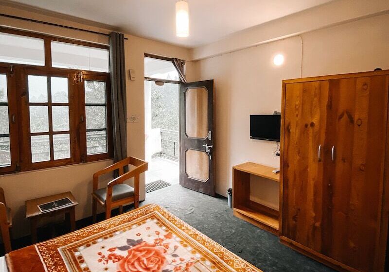 הוסטל Jungle By Sturmfrei Manali