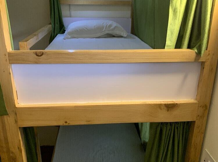 הוסטל Jungle By Sturmfrei Manali