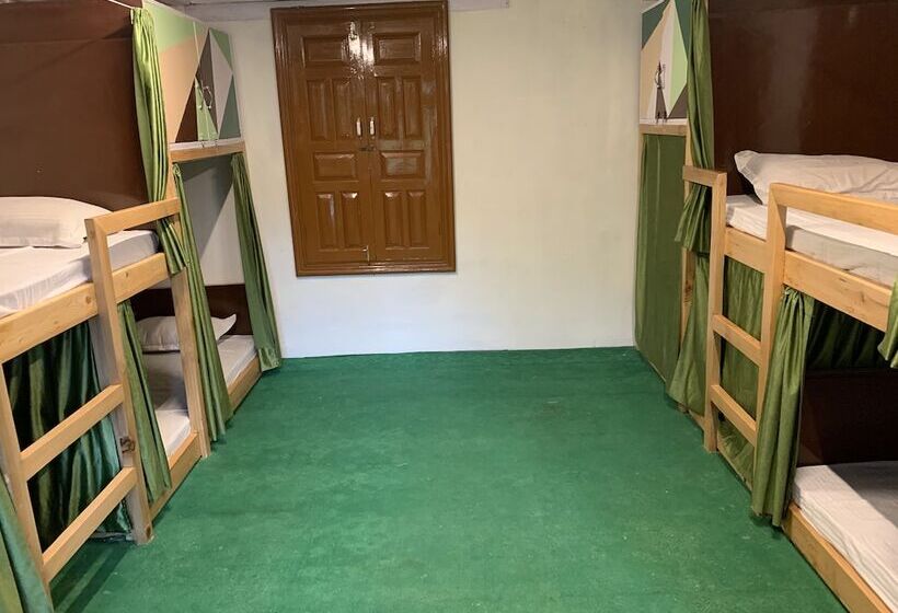 הוסטל Jungle By Sturmfrei Manali