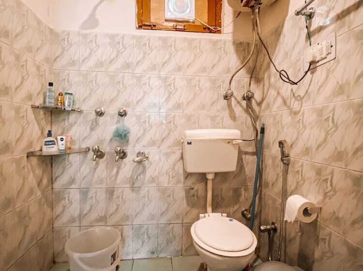 הוסטל Jungle By Sturmfrei Manali