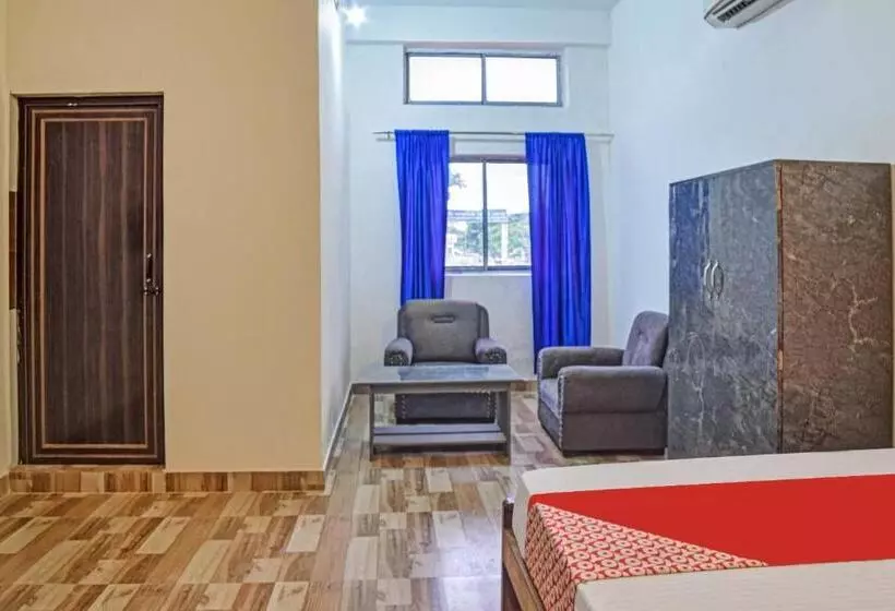 Hotelli Spot On Jp Guest House